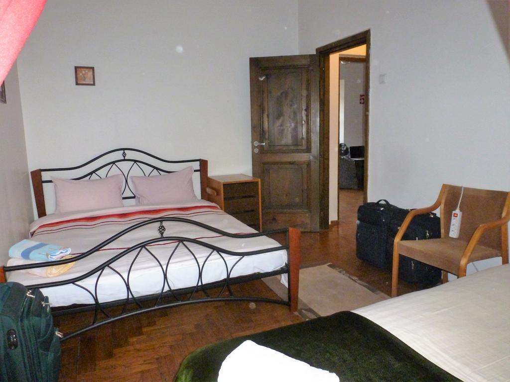 Seven Fridays Guest House Vilnius Room photo
